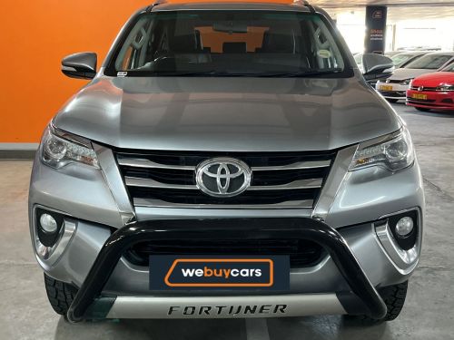 Toyota Fortuner 2.8gd-6 R/B in Namibia