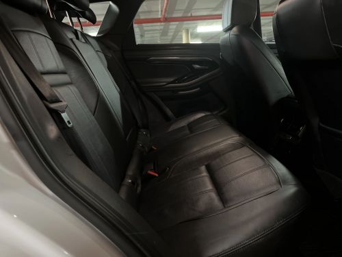 Land Rover Range Rover Evoque 2.0d HSE (132 KW) (D180) in Namibia