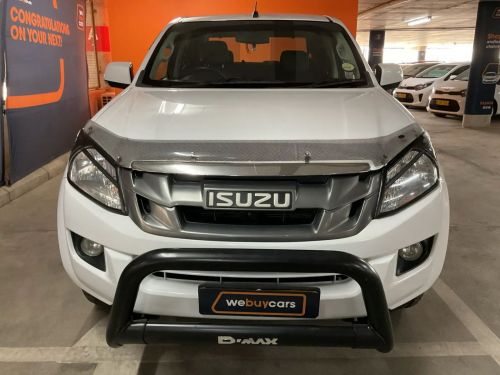 Isuzu KB 240i LE Pick Up Double Cab in Namibia