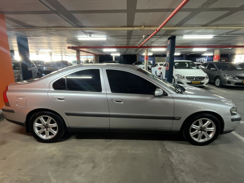 Volvo S60 2.0T Auto in Namibia
