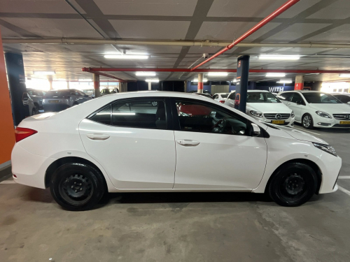 Toyota Corolla Quest Plus 1.8 in Namibia