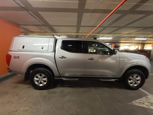 Nissan Navara 2.3d SE 4x4 Pick Up Double Cab in Namibia