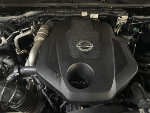 Nissan Navara 2.3d SE 4x4 Pick Up Double Cab in Namibia