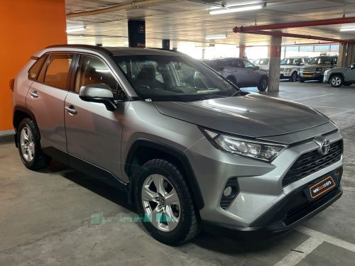 Toyota RAV 4 2.0 GX CVT in Namibia