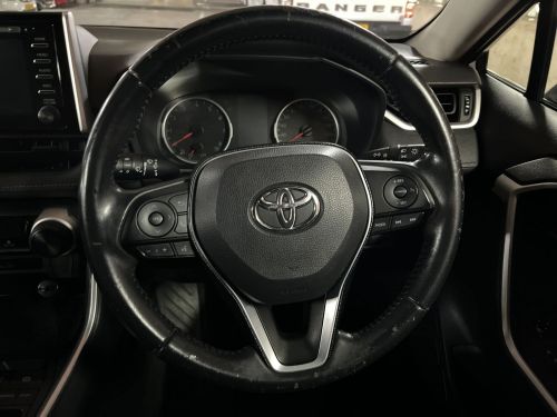 Toyota RAV 4 2.0 GX CVT in Namibia