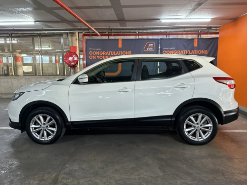 Nissan Qashqai 1.2T Acenta CVT in Namibia
