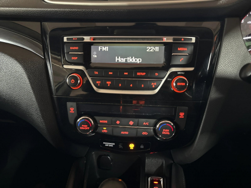 Nissan Qashqai 1.2T Acenta CVT in Namibia