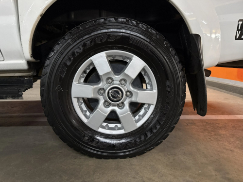 Nissan Hardbody Np300 2.5 TDI 4x4 Hi-Rider Pick Up Double Cab in Namibia
