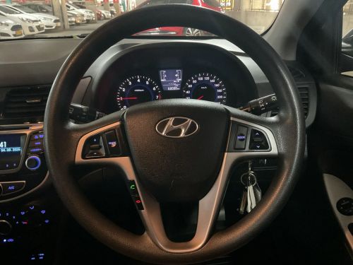 Hyundai Accent 1.6 Fluid 5-Door in Namibia