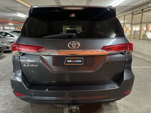 Toyota Fortuner 2.4gd-6 R/B Auto in Namibia