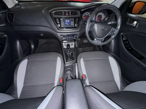 Hyundai i20 1.4 Fluid Auto in Namibia