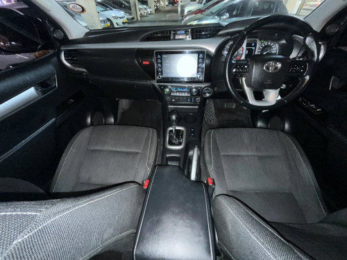 Toyota Hilux 2.8 Gd-6 Raider 4x4 Auto Pick Up Double Cab in Namibia
