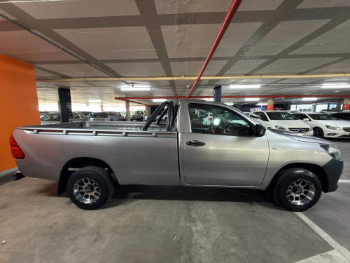 Toyota Hilux 2.0 Vvti A/C Single Cab in Namibia