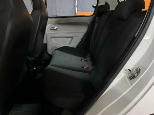 Volkswagen UP Move UP! 1.0 5-Door in Namibia