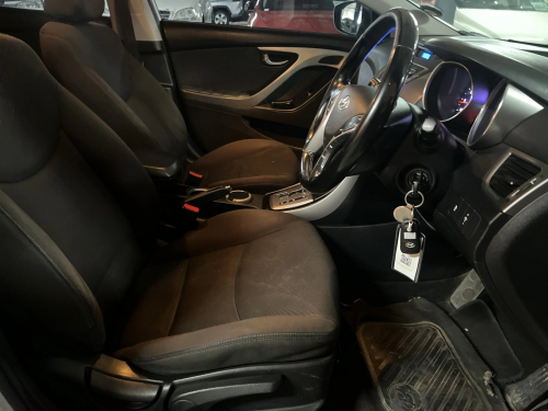 Hyundai Elantra 1.8 Gls/executive Auto in Namibia