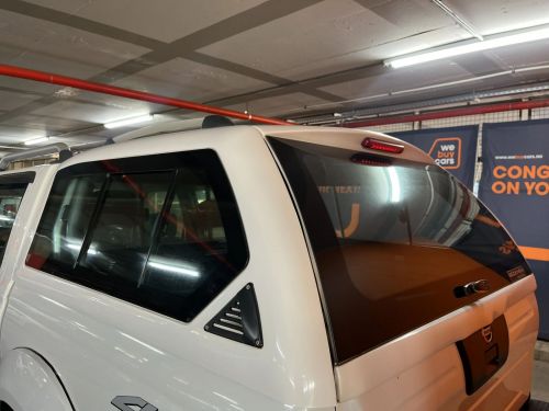 Nissan Hardbody Np300 2.5 TDI 4x4 Hi-Rider Pick Up Double Cab in Namibia