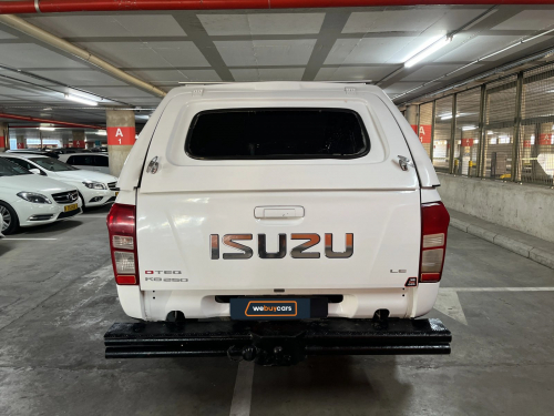 Isuzu KB 250 D-Teq LE Pick Up Double Cab in Namibia
