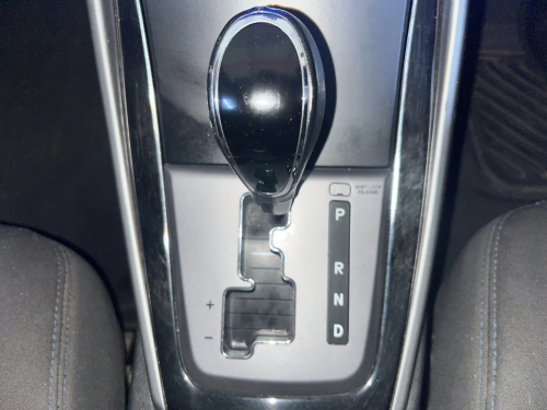 Hyundai Elantra 1.8 Gls/executive Auto in Namibia