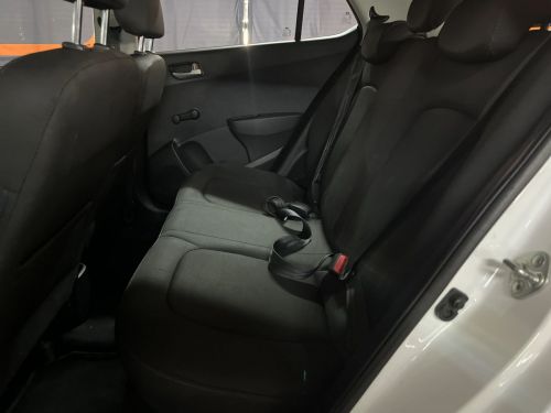 Hyundai i10 Grand I10 1.0 Motion in Namibia