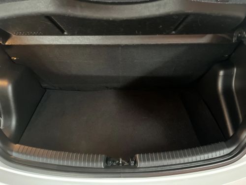 Hyundai i10 Grand I10 1.0 Motion in Namibia