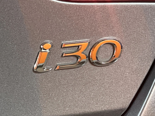 Hyundai i30 1.8 Gls/executive in Namibia