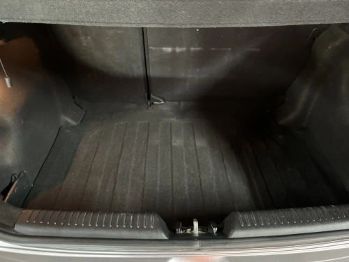 Hyundai i30 1.8 Gls/executive in Namibia