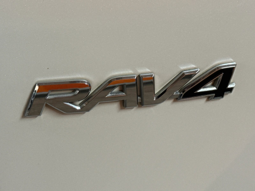 Toyota RAV 4 2.0 GX in Namibia