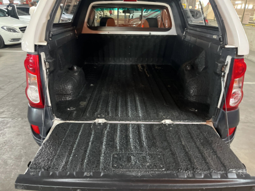 Nissan NP200 1.6 A/C Safety Pack Pick Up Single Cab in Namibia