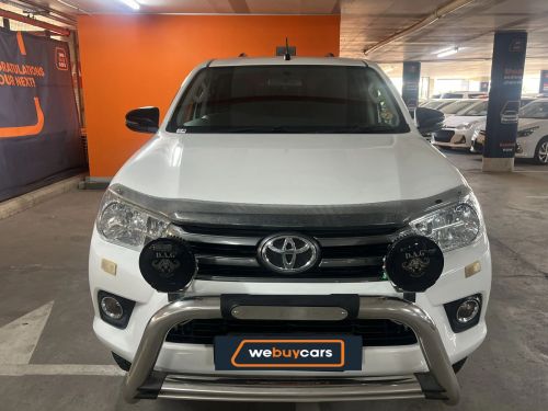 Toyota Hilux 2.4 Gd-6 RB SRX Pick Up Double Cab in Namibia