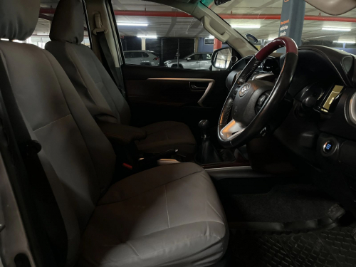 Toyota Fortuner 2.8gd-6 R/B in Namibia