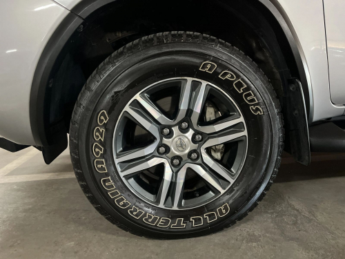 Toyota Fortuner 2.8gd-6 R/B in Namibia