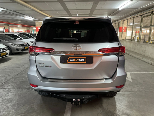 Toyota Fortuner 2.8gd-6 R/B in Namibia