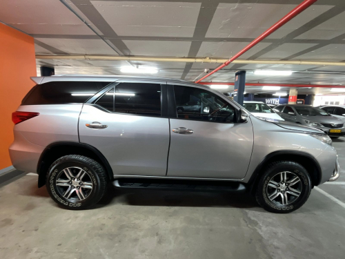 Toyota Fortuner 2.8gd-6 R/B in Namibia