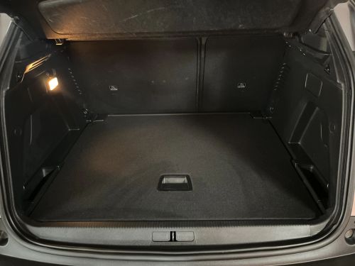 Peugeot 3008 1.6T Active Auto in Namibia