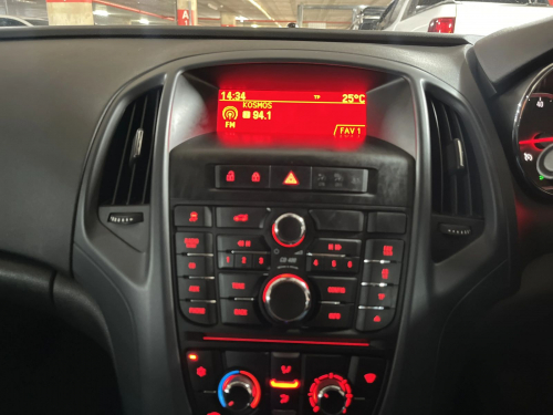 Opel Astra 1.4T Enjoy in Namibia