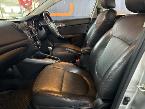 Kia Cerato 2.0 Auto in Namibia
