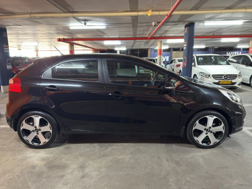 Kia RIO 1.4 TEC 5-Door in Namibia