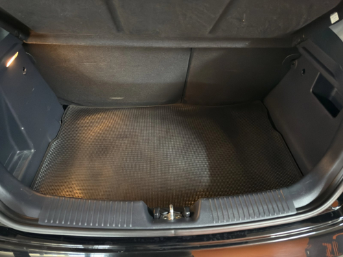Kia RIO 1.4 TEC 5-Door in Namibia