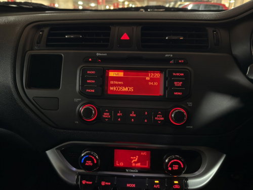 Kia RIO 1.4 TEC 5-Door in Namibia