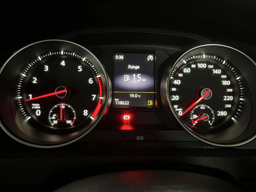 Volkswagen Golf 7 GTI 2.0 TSI in Namibia
