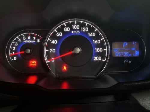 Hyundai i10 1.1 Motion Auto in Namibia