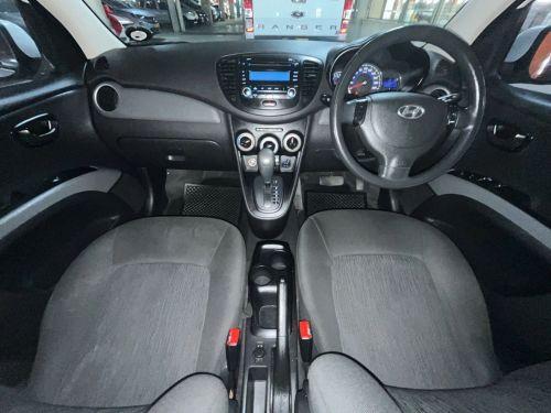Hyundai i10 1.1 Motion Auto in Namibia
