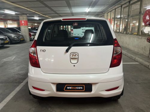 Hyundai i10 1.1 Motion Auto in Namibia