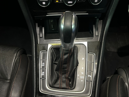 Volkswagen Golf 7 GTI 2.0 TSI DSG Performance in Namibia