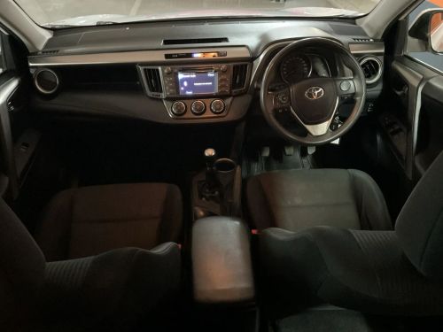 Toyota RAV 4 2.0 GX in Namibia