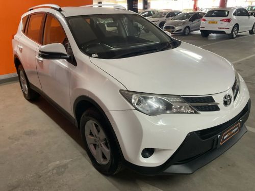 Toyota RAV 4 2.0 GX in Namibia