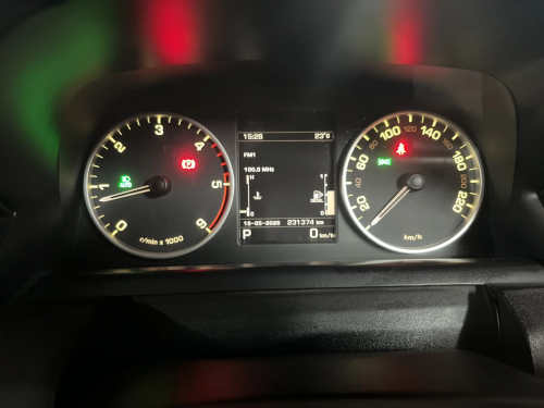 Land Rover Discovery 4 3.0 Td/sd V6 SE in Namibia
