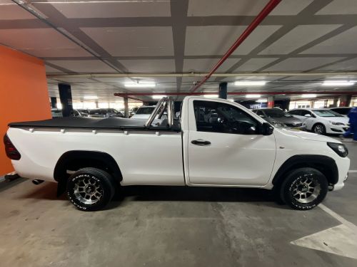Toyota Hilux 2.0 Vvti A/C Single Cab in Namibia
