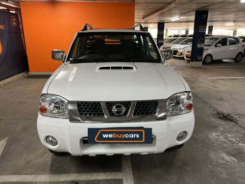 Nissan Hardbody Np300 2.5 TDI 4x4 Hi-Rider Pick Up Double Cab in Namibia