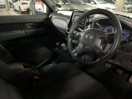 Nissan Hardbody Np300 2.5 TDI 4x4 Hi-Rider Pick Up Double Cab in Namibia